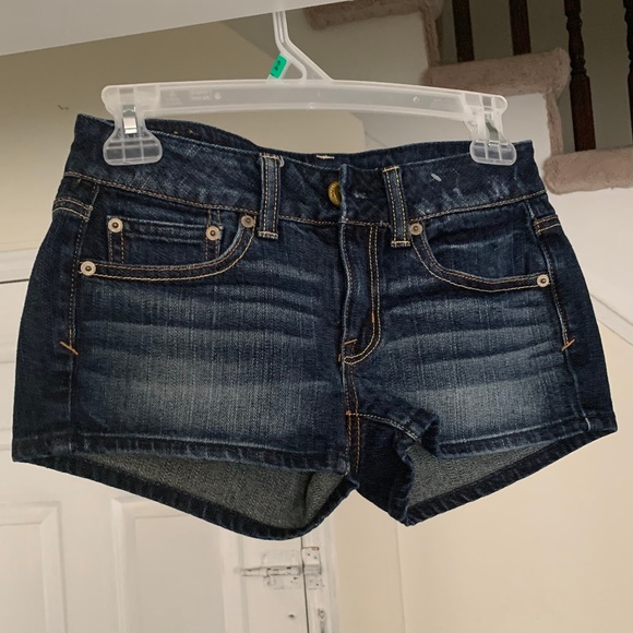 American Eagle Outfitters Denim - American Eagle Low-Rise Stretch DenimSummer Shorts